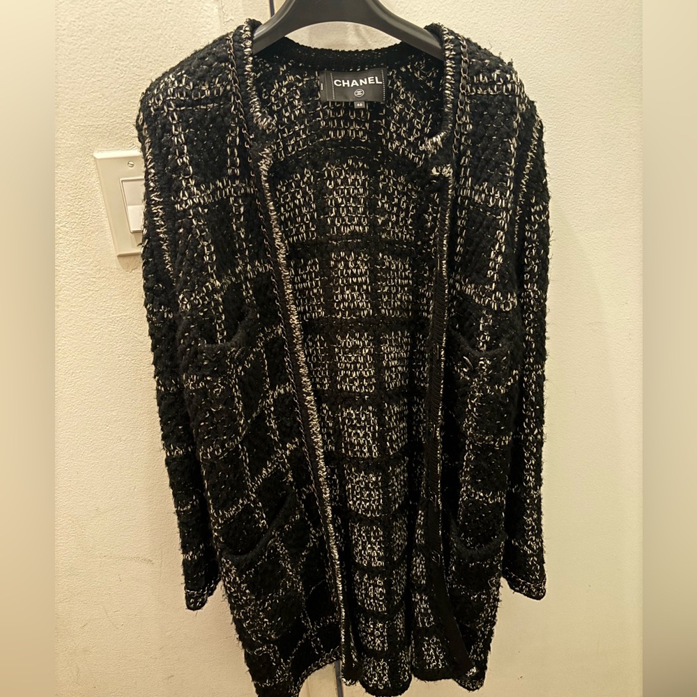 CHANEL Black and White knit Jacket/ sweater